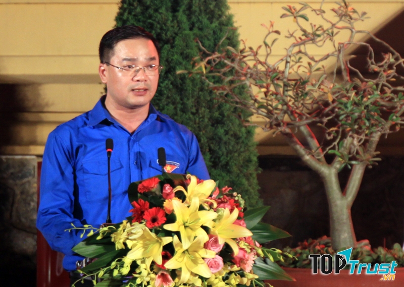 Bài phát biểu tri ân tại Lễ viếng Đài tưởng niệm các anh hùng Liệt sĩ (07).