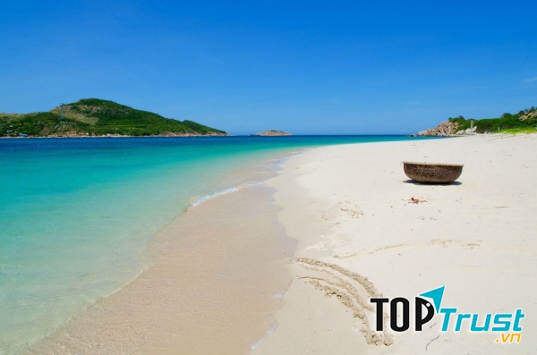 Bãi tắm Bác Hồ