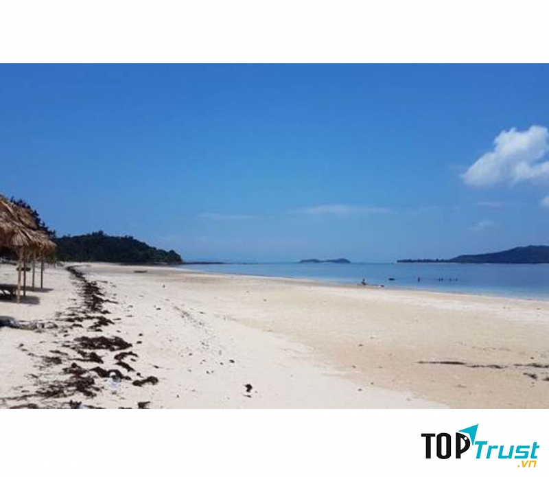Bãi tắm Vụng Tiên