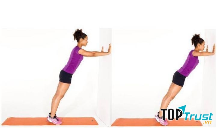 Hai bước của bài tập chống đẩy với tường (Ảnh minh họa từ growbust.com.vn)