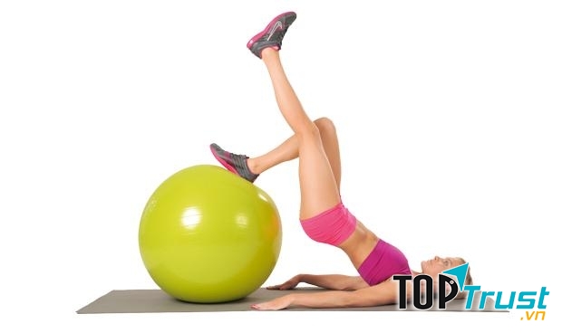 Bài tập cuốn cơ gân kheo hỗ trợ nâng cấp vòng ba hiệu quả