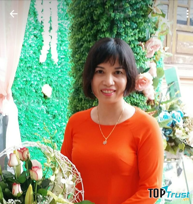 Ảnh chân dung nhà thơ Nguyễn Thị Khánh Hà