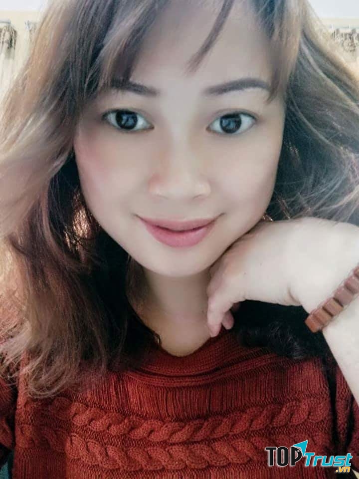 Ảnh chân dung nhà thơ Hoàng Như Phượng