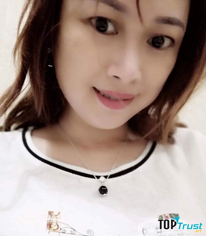 Ảnh chân dung nhà thơ Hoàng Như Phượng