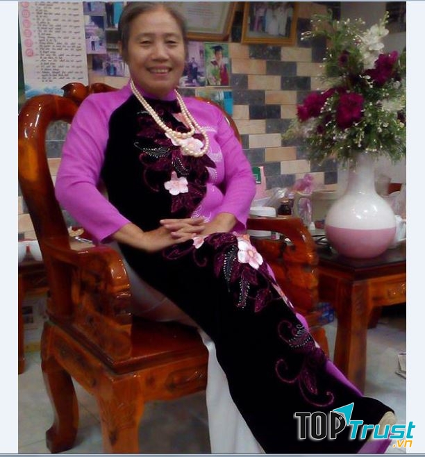 Ản tác giả Đinh Thị Hiển