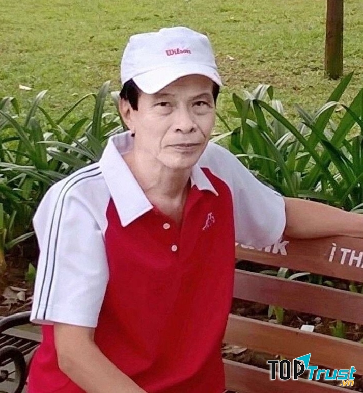 Nhà thơ Nghi Lâm