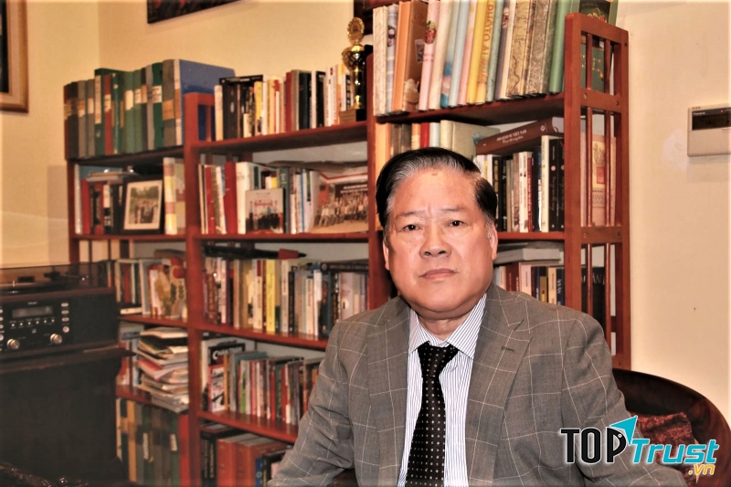 Ảnh chân dung Giáo sư, Tiến sĩ khoa học Phùng Đắc Cam