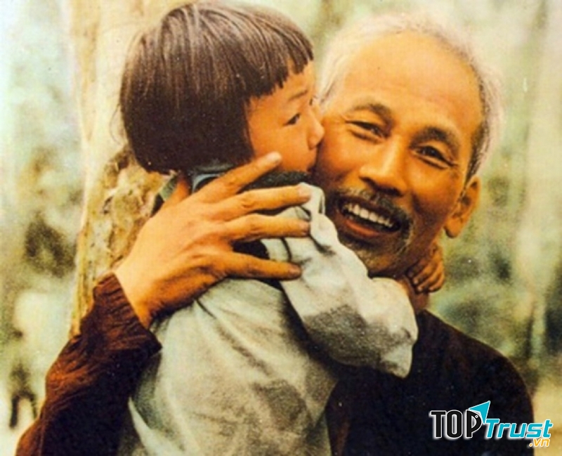 Ảnh chân dung Bác Hồ