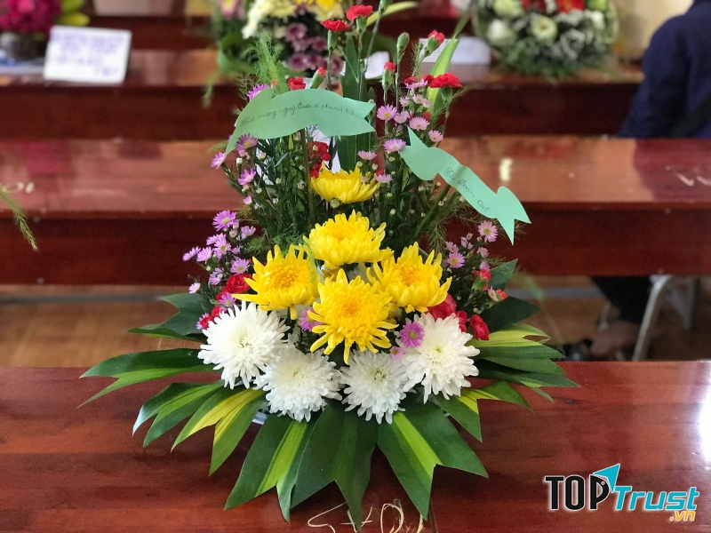 Bài thuyết trình cắm hoa chủ đề 8/3 hay và ý nghĩa nhất