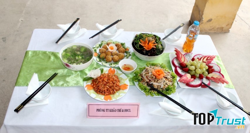 Bài thuyết trình món ăn ngày 8/3 (số 1)