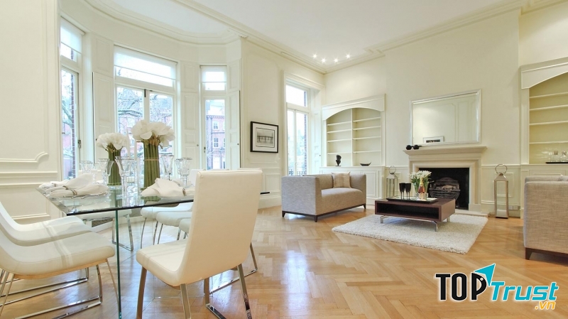 Nếu nhà có thói quen dùng trải thảm, thì cần sử dụng các tấm thảm có màu sắc giống nhau hoặc gần giống nhau.