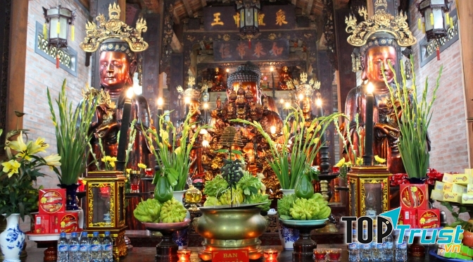 Cúng Rằm Tháng Giêng tại chùa
