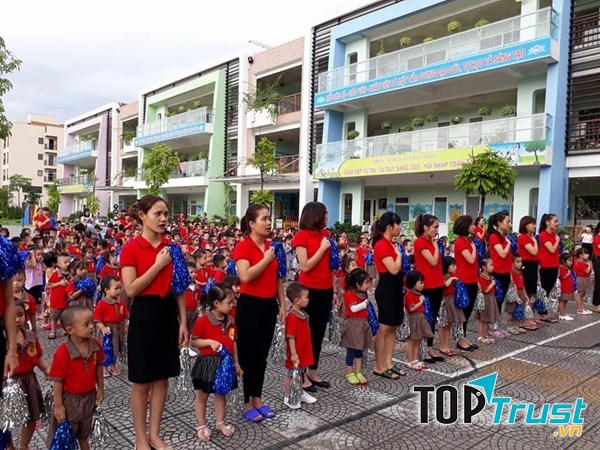 Bài văn tả buổi lễ chào cờ đầu tuần số 11