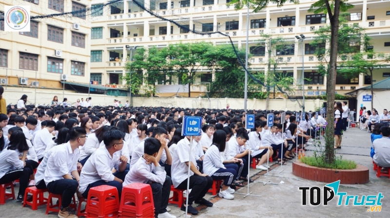 Bài văn tả buổi lễ chào cờ đầu tuần số 12