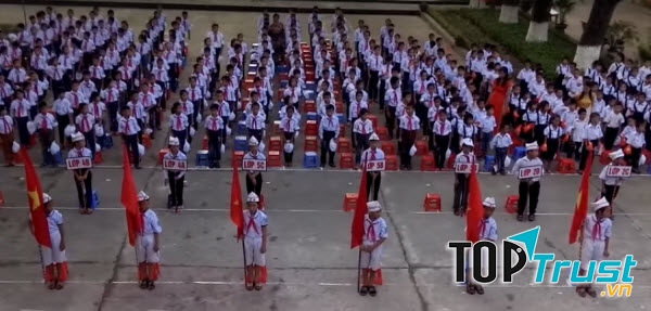 Bài văn tả buổi lễ chào cờ đầu tuần số 13