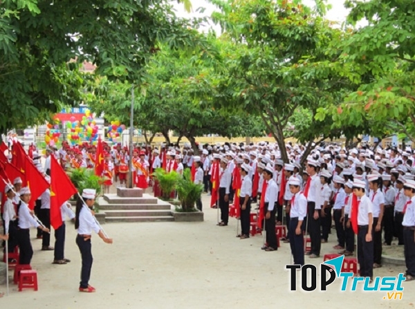 Bài văn tả buổi lễ chào cờ đầu tuần số 6