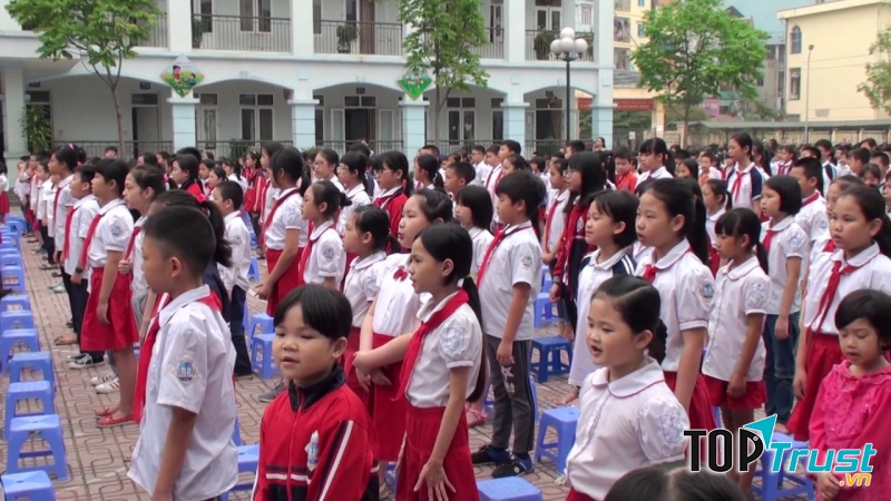 Bài văn tả buổi lễ chào cờ đầu tuần số 9