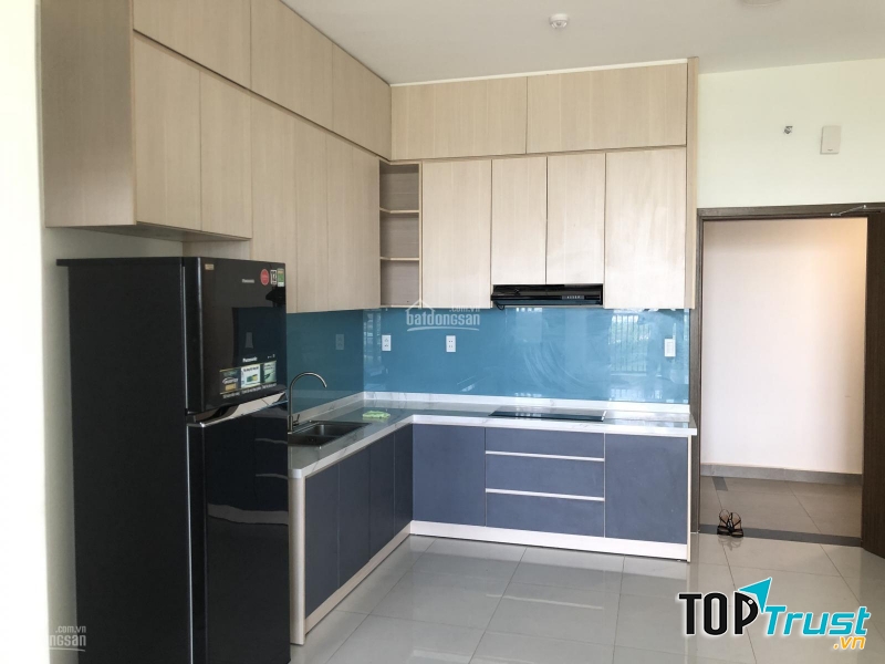 Trong nhịp sống hiện nay, tủ lạnh góp vai trò tích cực giúp con người tiết kiệm thời gian đi chợ hàng ngày mà vẫn có đủ thức ăn tươi ngon, hợp vệ sinh.