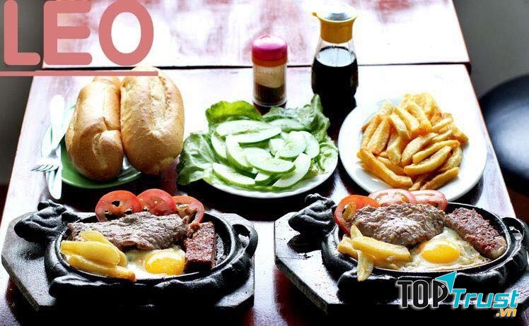 Bánh mì chảo là món tủ của quán