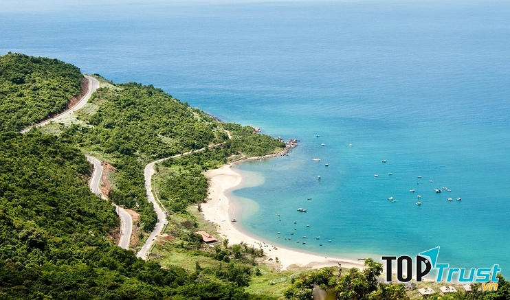 Toàn cảnh bán đảo Sơn Trà nhìn từ xa