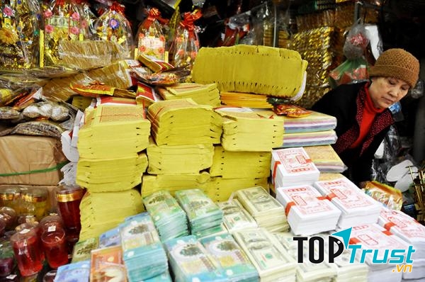 Bán giấy tiền, nhan đèn