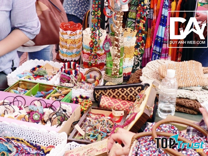 Bán hàng lưu niệm, văn phòng phẩm