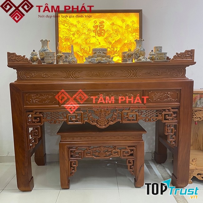 Bàn thờ Tâm Phát