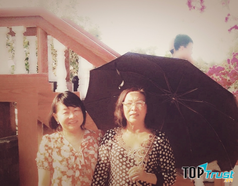 Có con gái sẽ khiến bạn trân trọng và yêu thương mẹ mình hơn