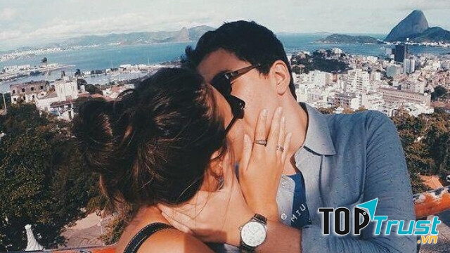 Bạn xứng đáng được hạnh phúc