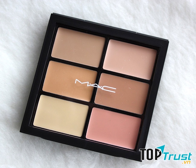 Bảng che khuyết điểm MAC Conceal And Correct Palette Light
