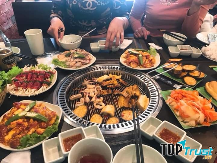 BangKok 1, lẩu và nướng