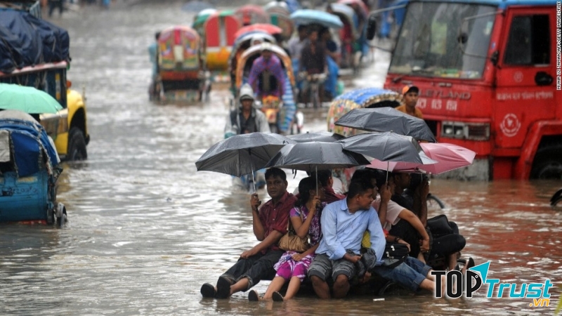 Số người thiệt mạng/năm do biến đổi khí hậu ở Bangladesh là 100.000 người