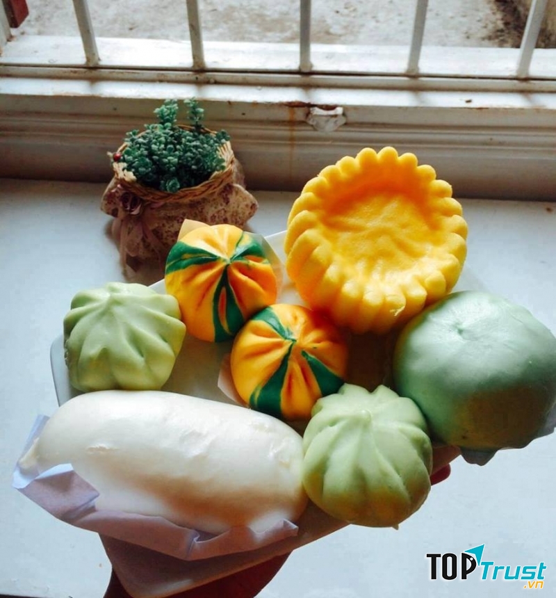 Bánh bao đủ loại - August Cafe