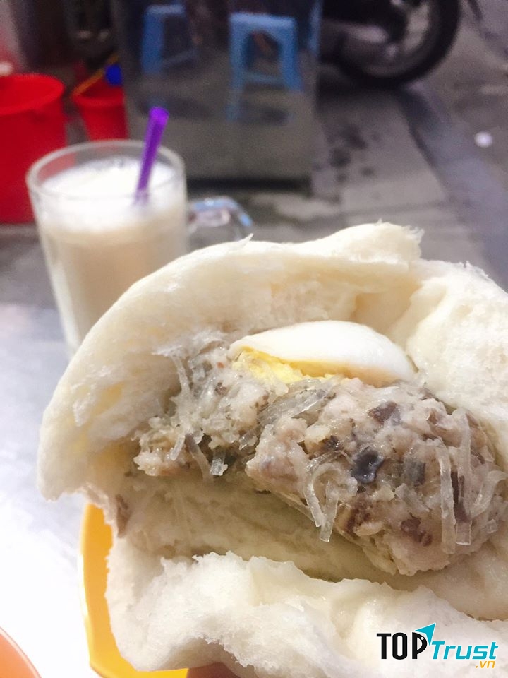 Bánh bao Bà Mậu