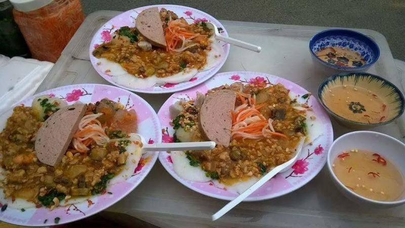 Bánh bèo bà Năm Nữ