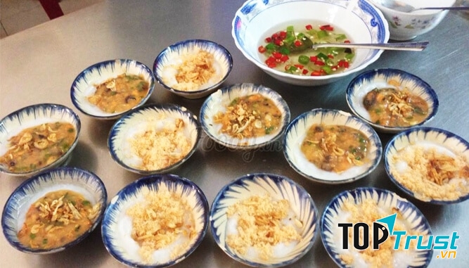 Bánh bèo chén - 2.000đ/cái