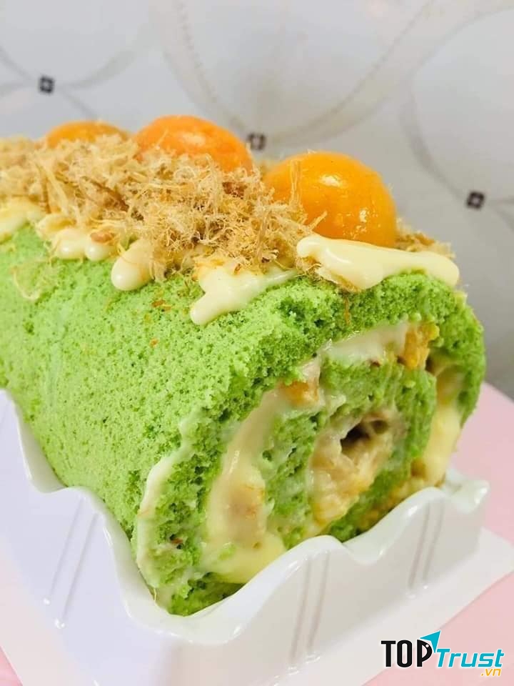 Bánh bông lan matcha trứng muối rất ngon