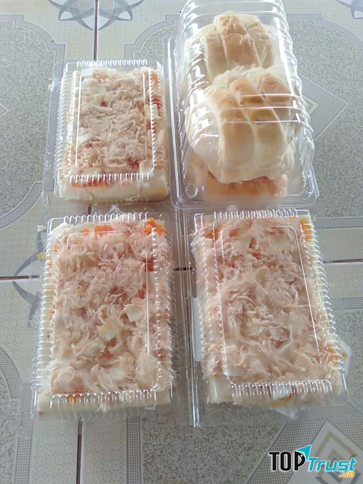 Bánh bông lan trứng muối  Huỳnh Hoa