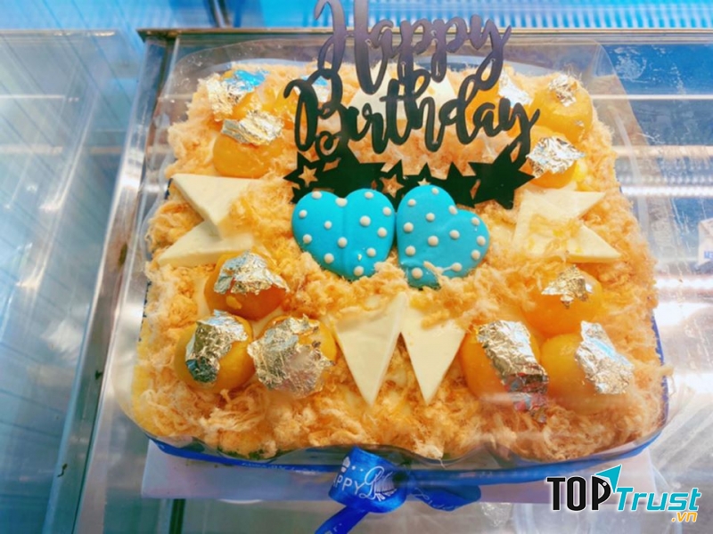 Bánh Bông Lan Trứng Muối Ngọc