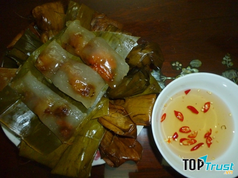 Bánh bột lọc với nước chấm thơm ngon hấp dẫn