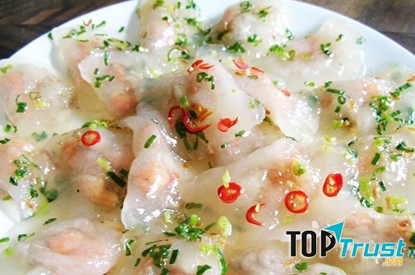 Đĩa bánh bột lọc thơm ngon