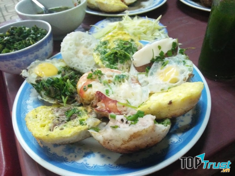 Bánh căn Nha Trang 70k/đĩa (hình ảnh do người viết tự chụp)