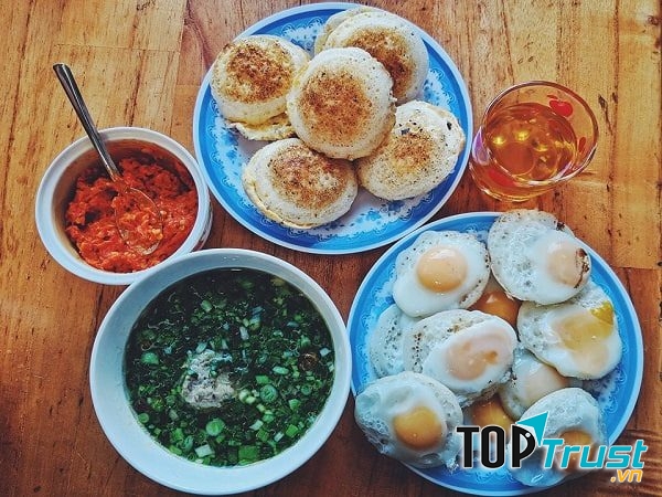 Đặc sản bánh căn