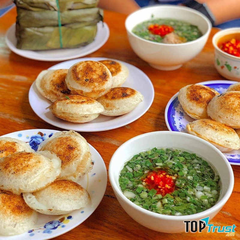 Bánh căn Lệ