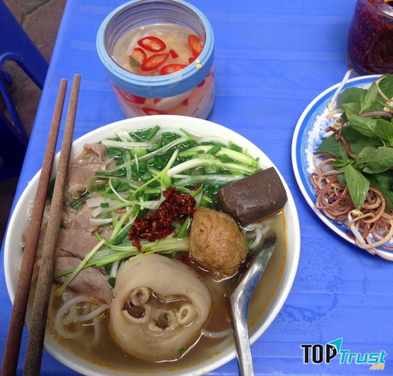 Bún bò Huế