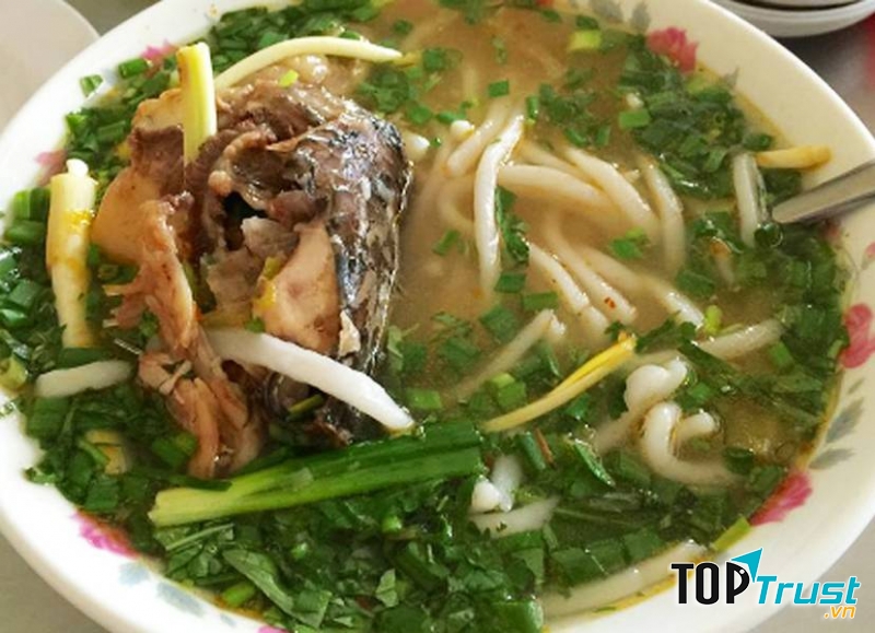 Bánh canh cá lóc Đông Hà