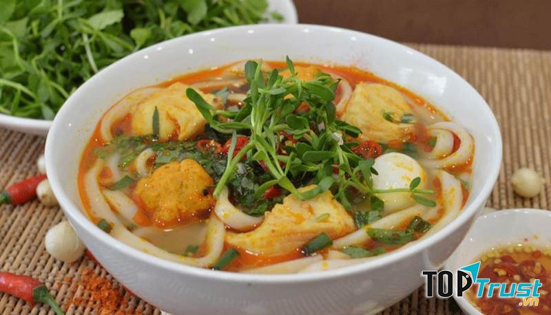 Bánh Canh cá lóc Mùi