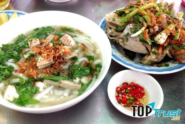 Bánh canh cá lóc