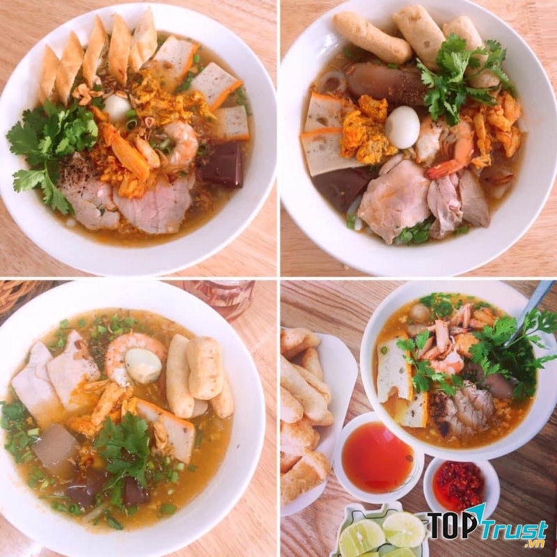 Quán Nhỏ có rất nhiều loại bánh canh để thực khách chọn lựa