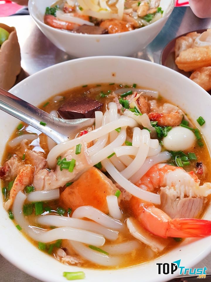 Bánh Canh Cua - Trần Khắc Chân